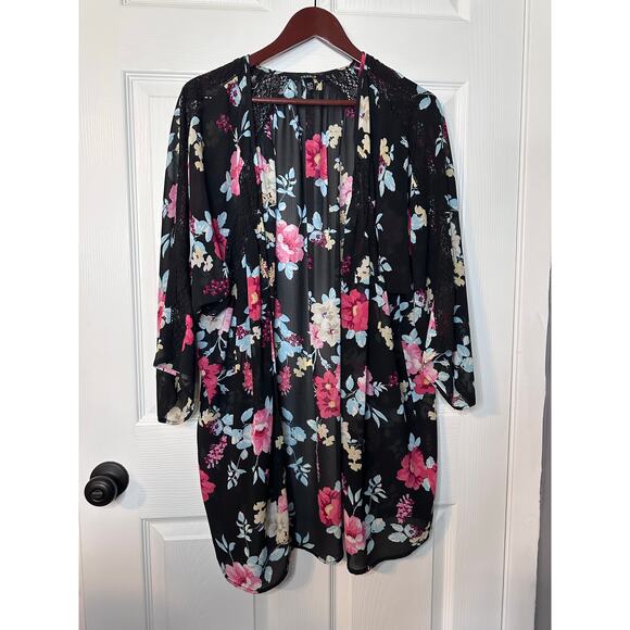 Torrid Plus Size Vintage Floral Shirttail Flowy Boho Kimono Cardigan 0/1 1x - Picture 5 of 5